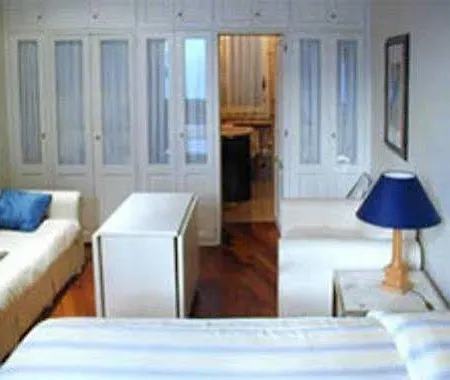 Firenze Apartments Pensjonat 2*