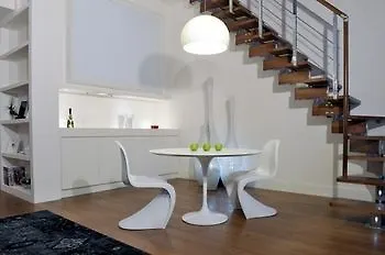 Firenze Apartments בית הארחה פירנצה