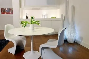 Firenze Apartments Πανσιόν 2*