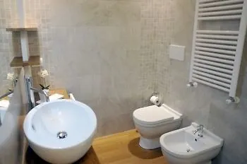 בית הארחה Firenze Apartments פירנצה