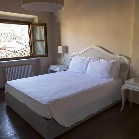 Firenze Apartments Πανσιόν 2*